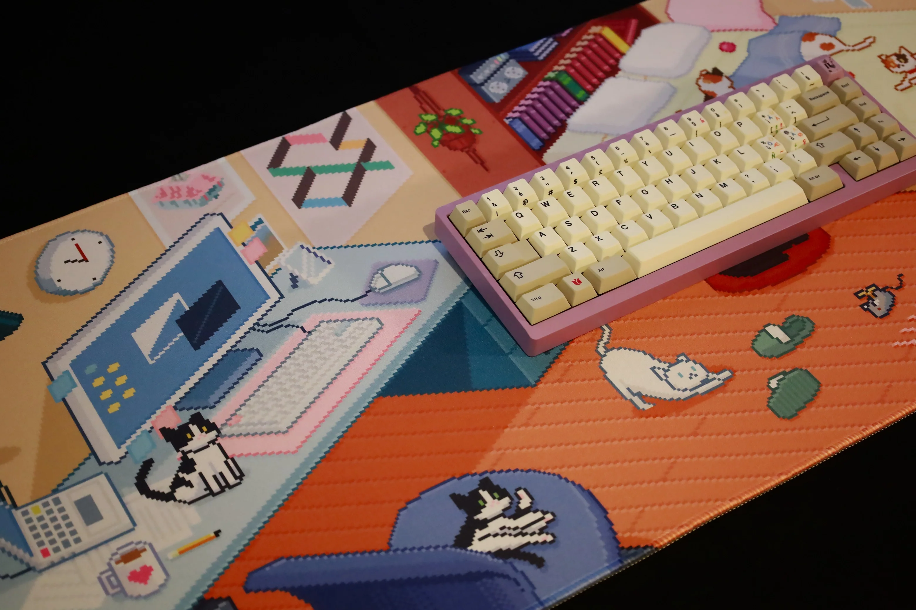 [In Stock] Dot Cat & Dog Deskmat - Image 19