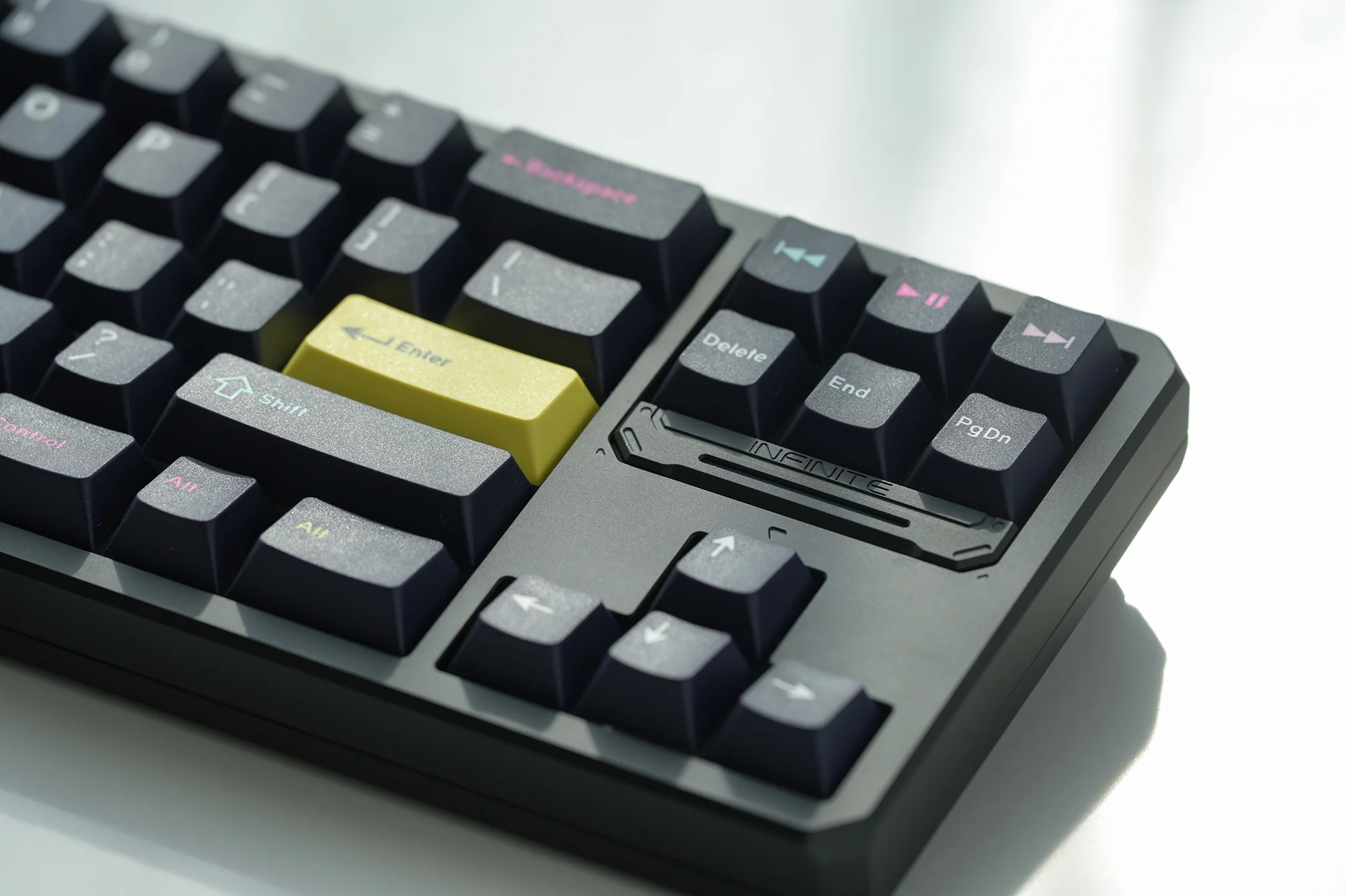[Pre-Order] G·WORKS 01: TYPE-70 INFINITE KEYBOARD - Image 6