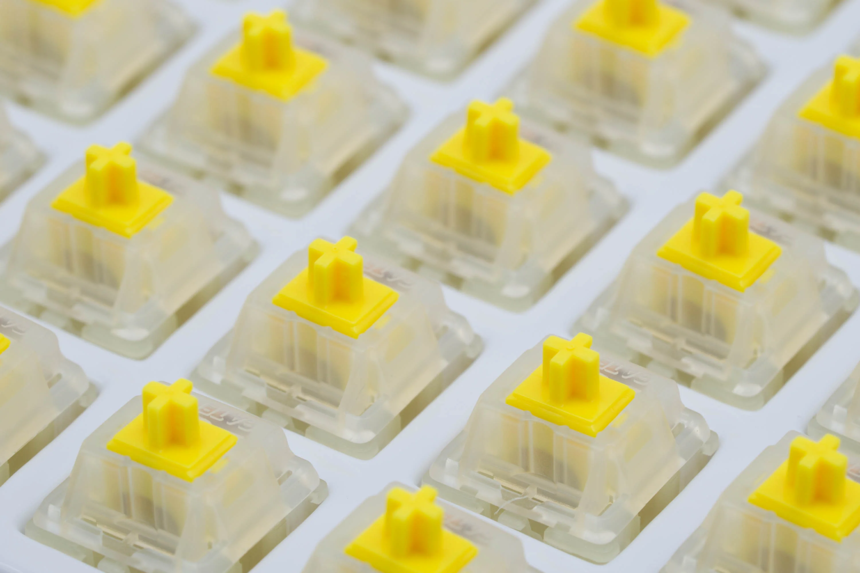 [In Stock] Gateron Cap Milky Yellow V2 - Image 3