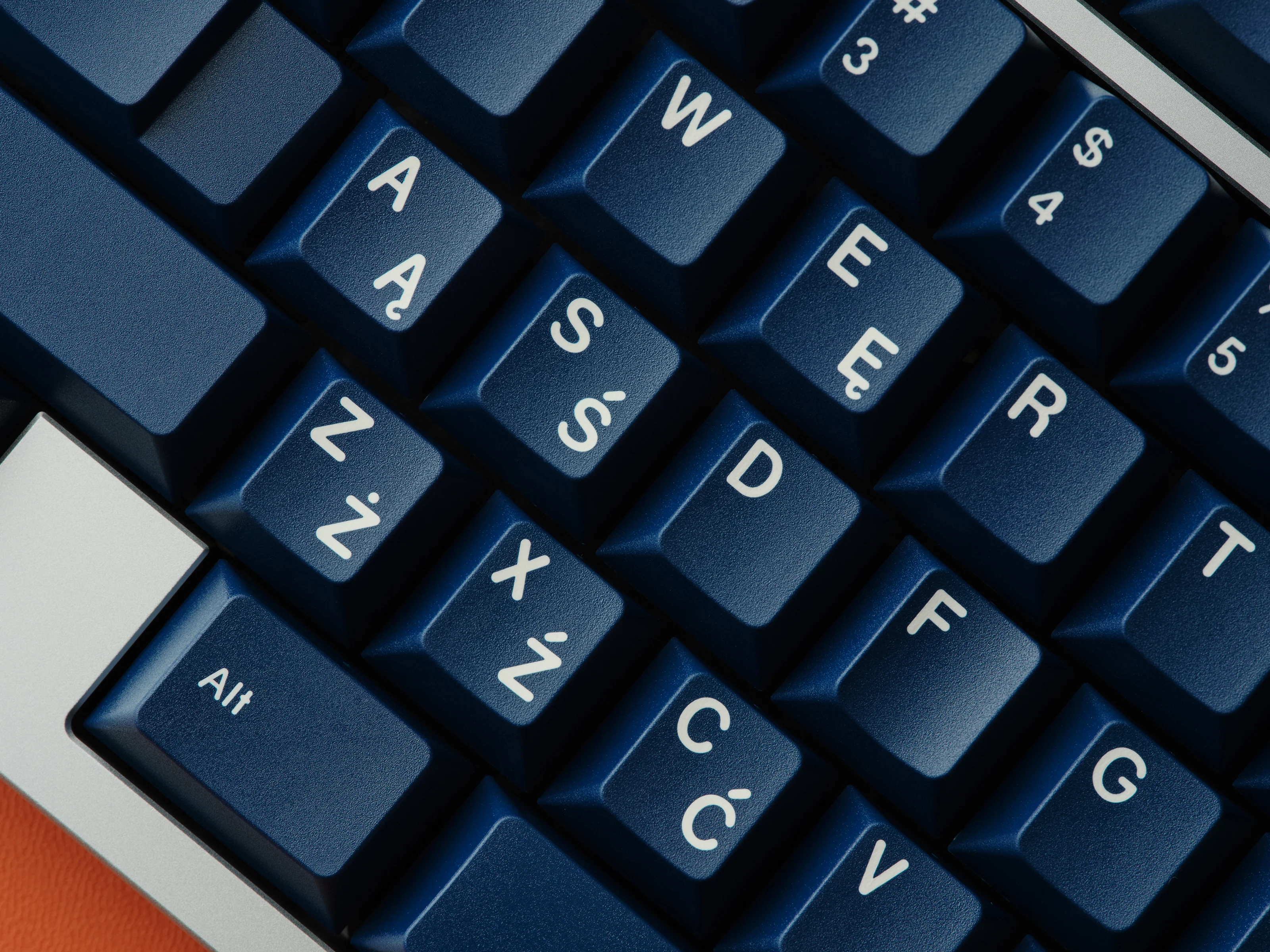 [In Stock] GMK CYL Prussian Blue - Image 5
