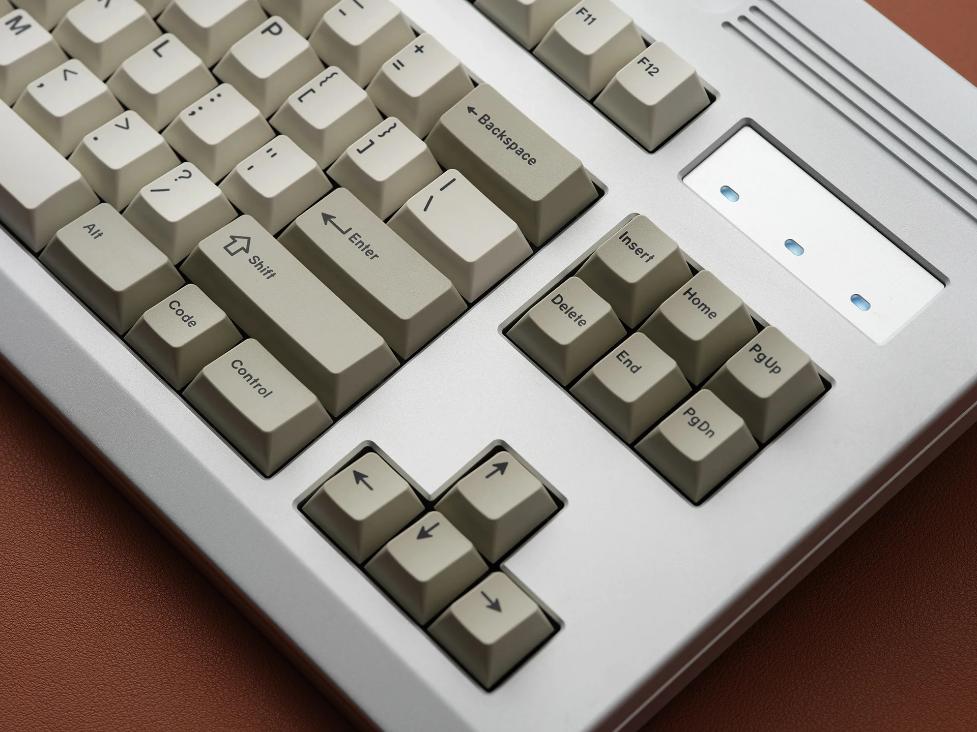 [In Stock] GMK CYL Classic Beige - Image 4
