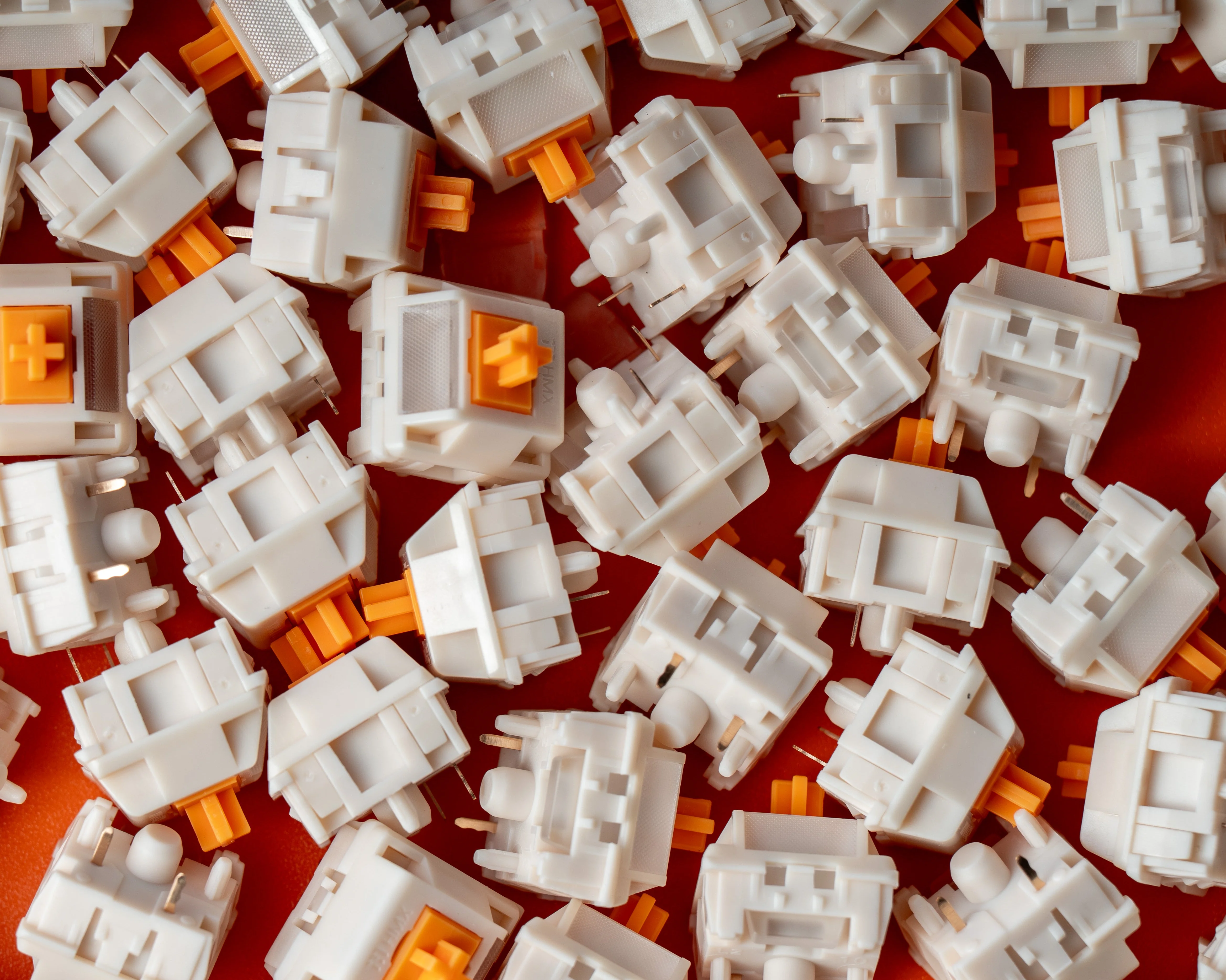 [In Stock] HMX Citrus Silver V2 Linear Switches - Image 4