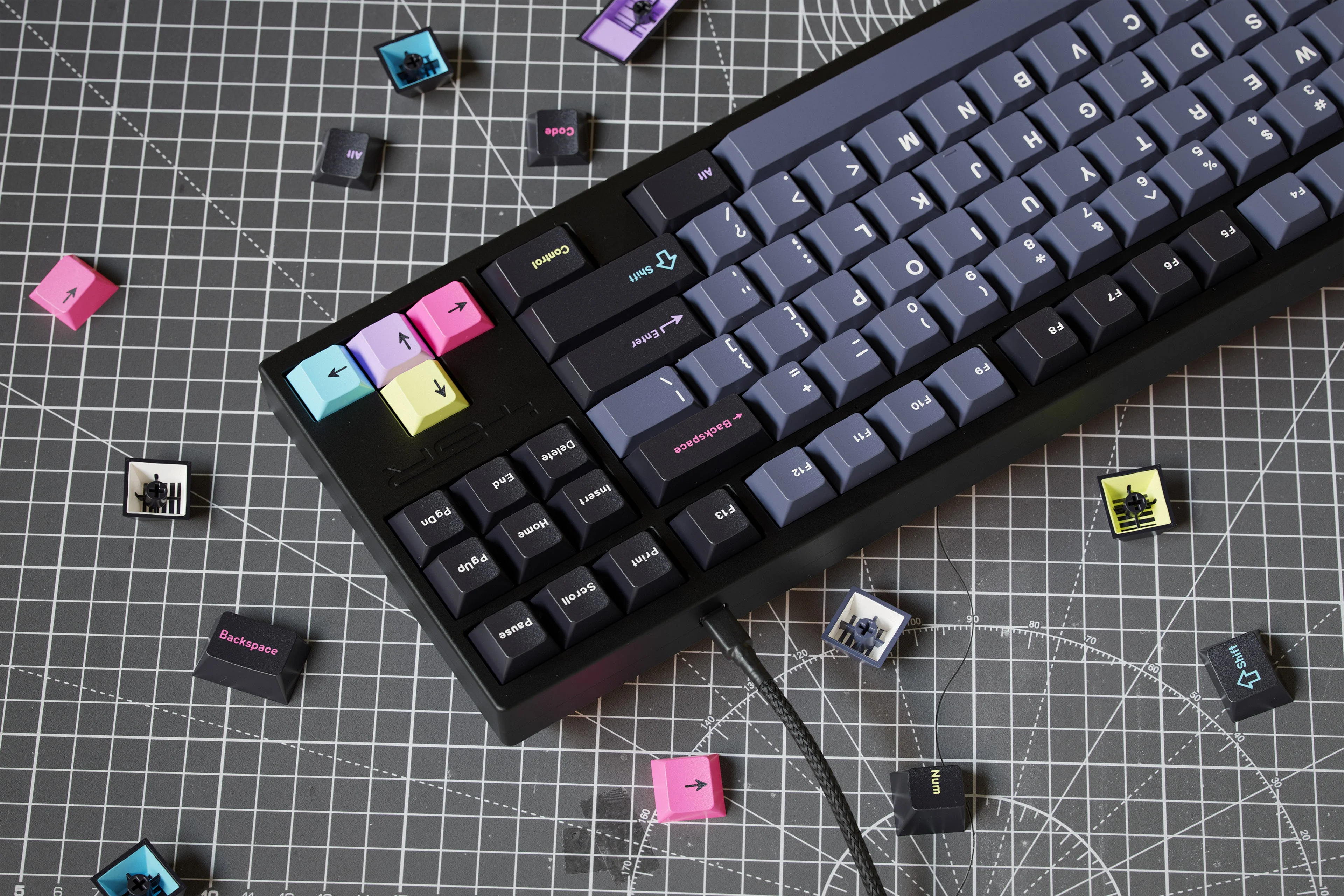 [In Stock] GMK CYL Dracula V2.0 - Image 3