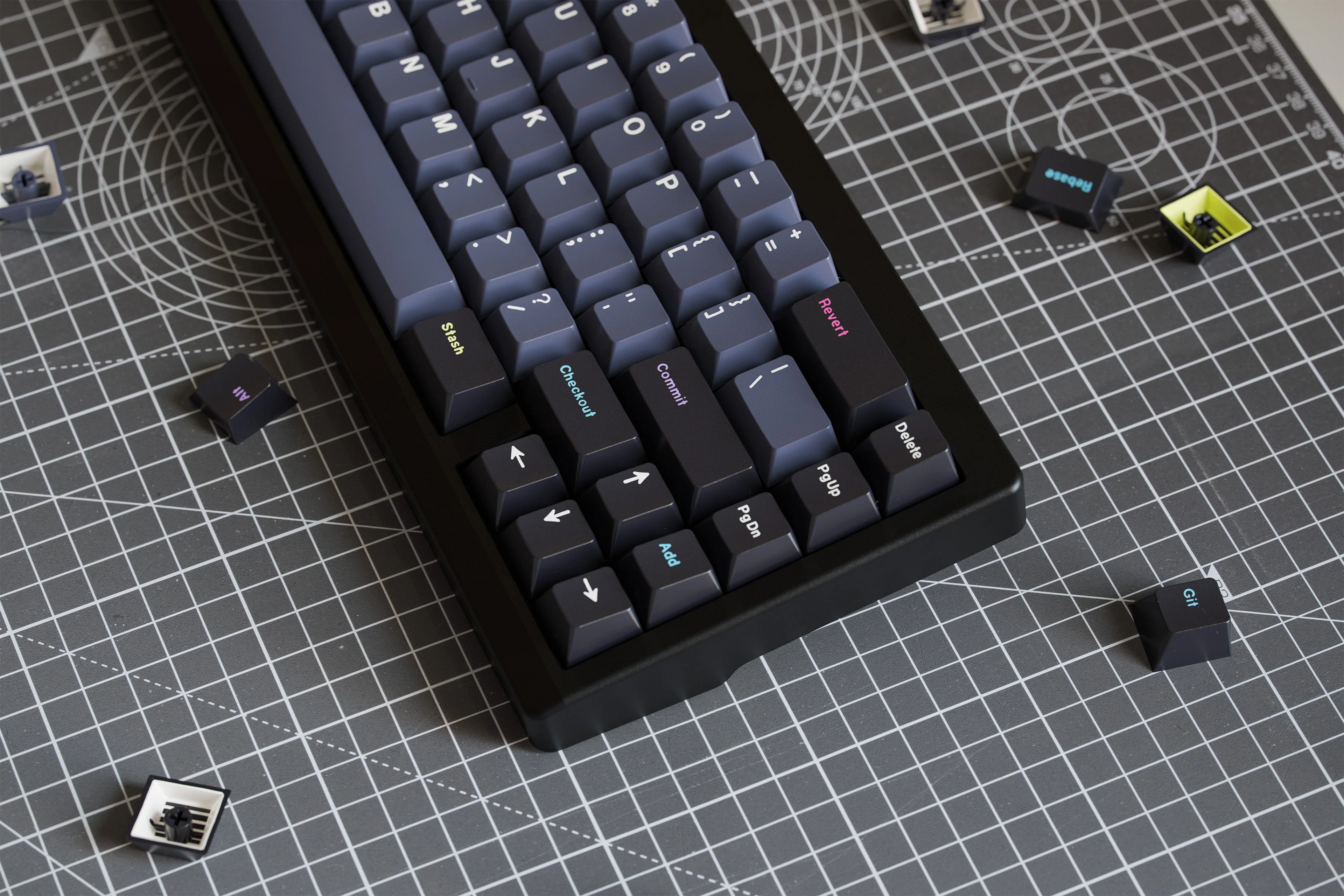 [In Stock] GMK CYL Dracula V2.0 - Image 6