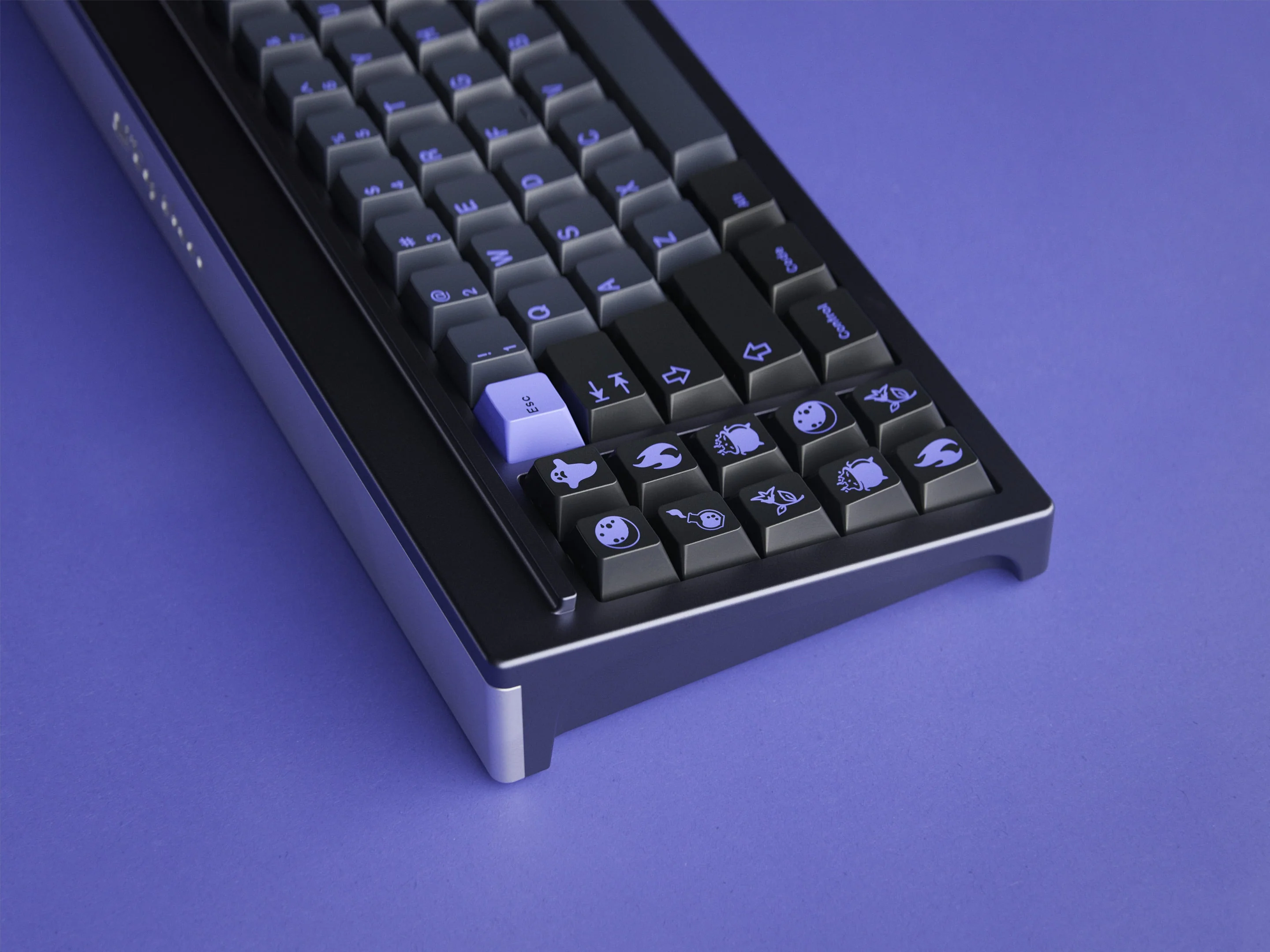 [In Stock] GMK Nightshade - Image 7