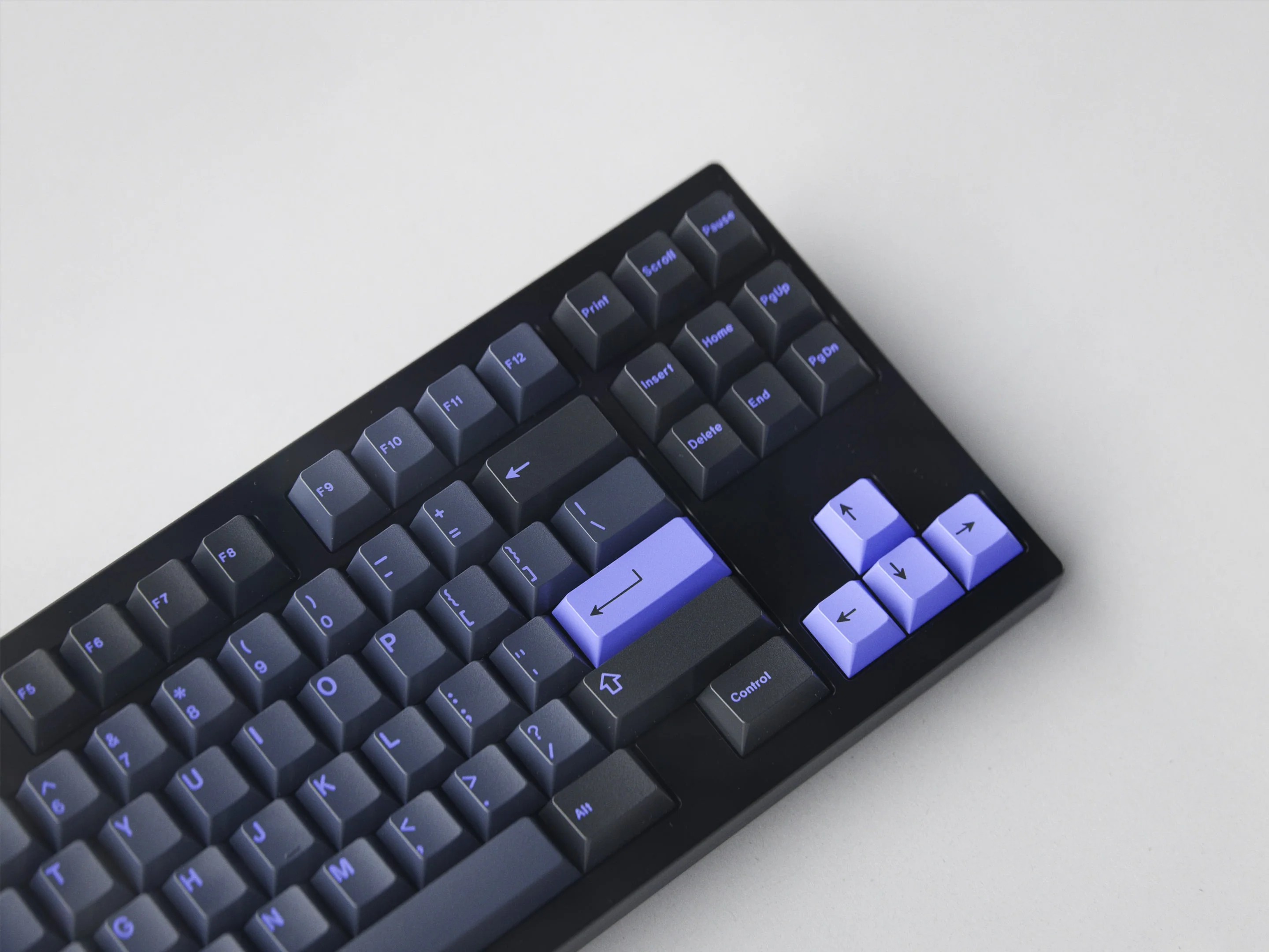 [In Stock] GMK Nightshade - Image 8