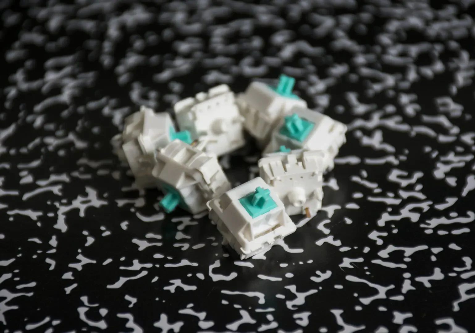 [In Stock] Jungle Linear Switches - Image 5