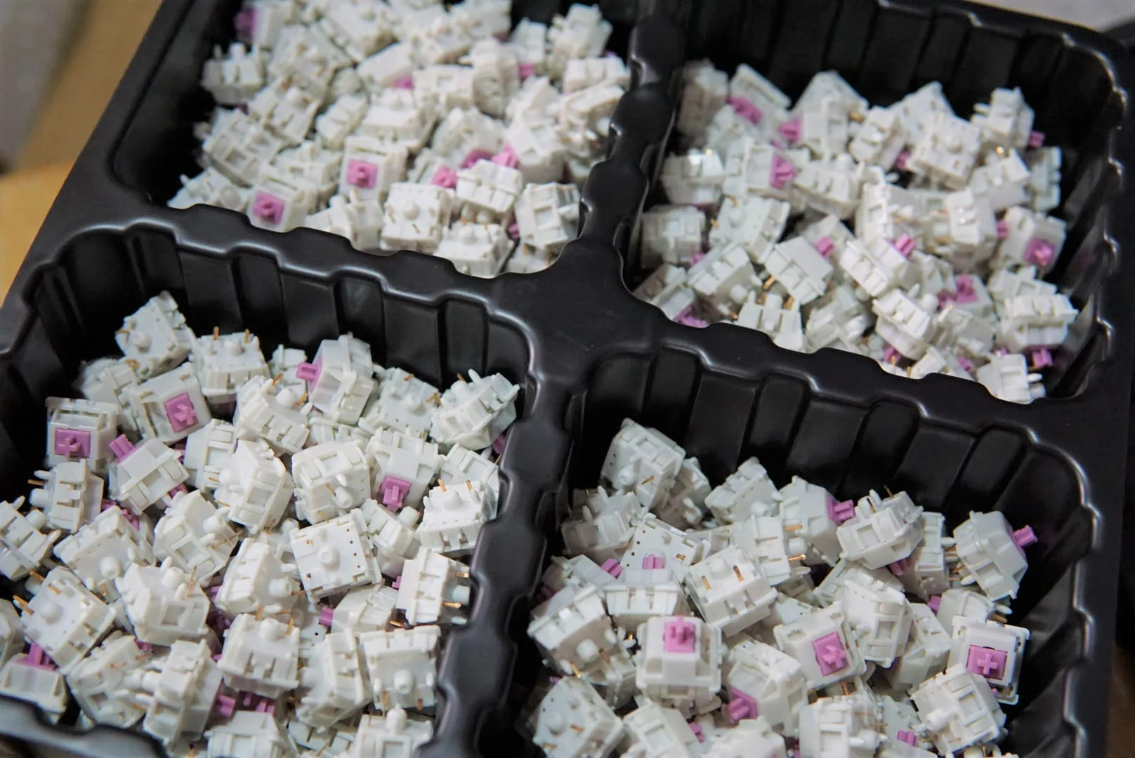 [In Stock] JWK Mauve Linear Switches - Image 6