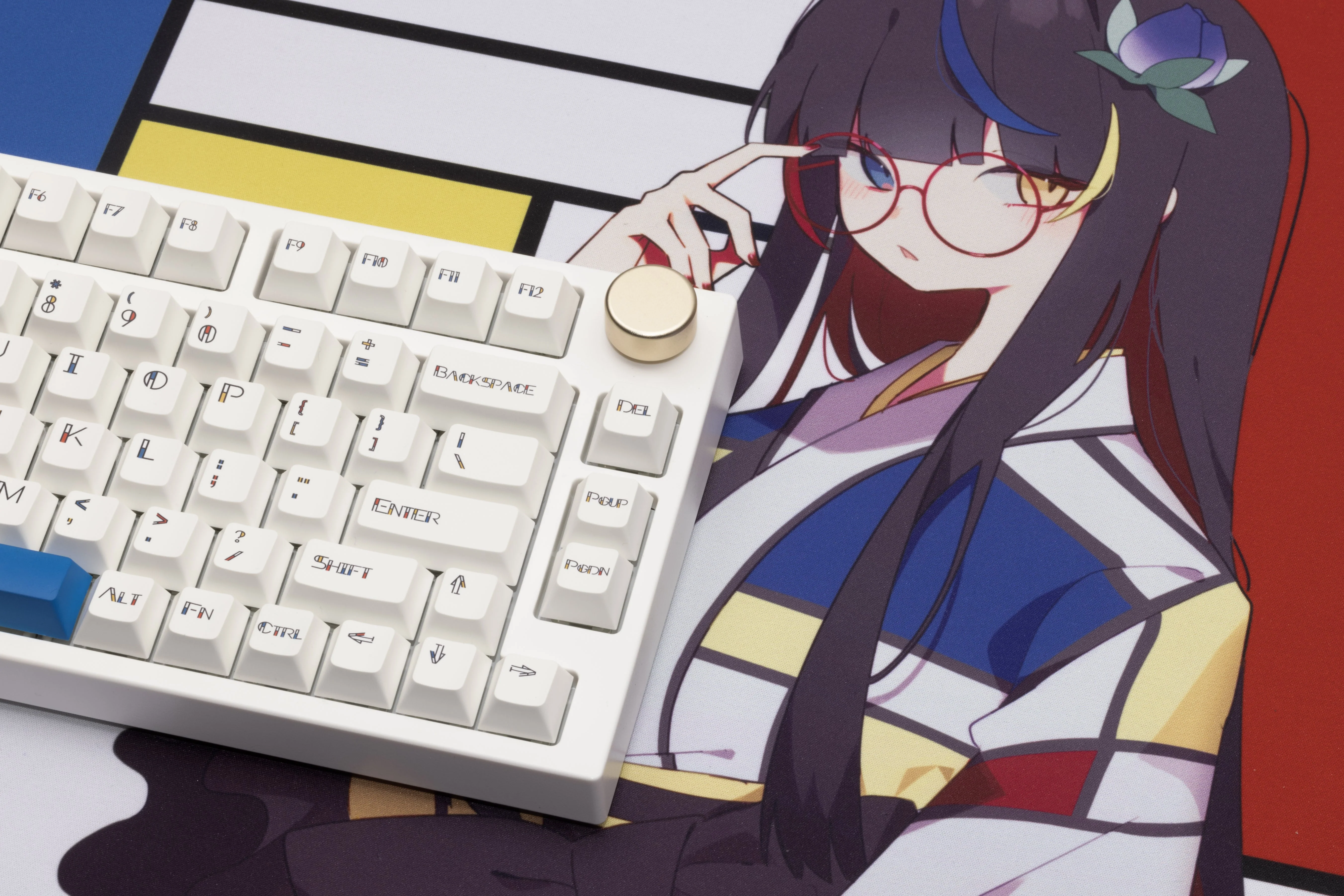 [In Stock] Momoka Mondrian Deskmat - Image 3