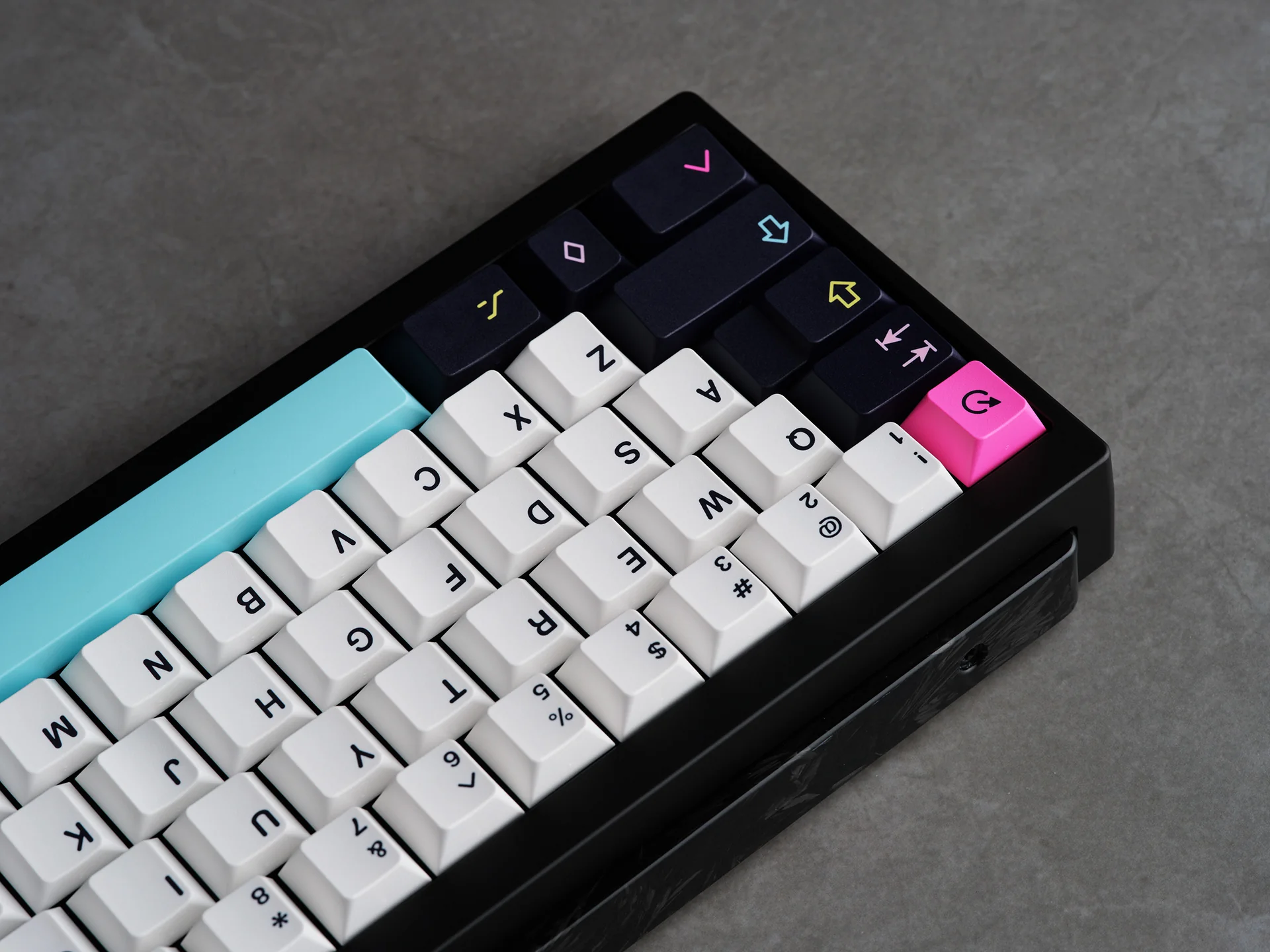 [In Stock] GMK CYL Future Funk R2 - Image 2